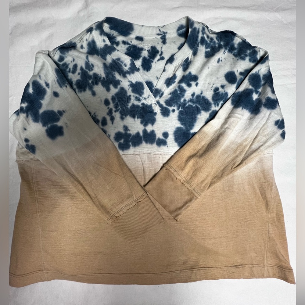 Wonderly Tie-Dye Long Sleeve Sweatshirt